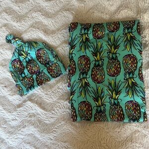 Pineapple Print Hat and Swaddle Set